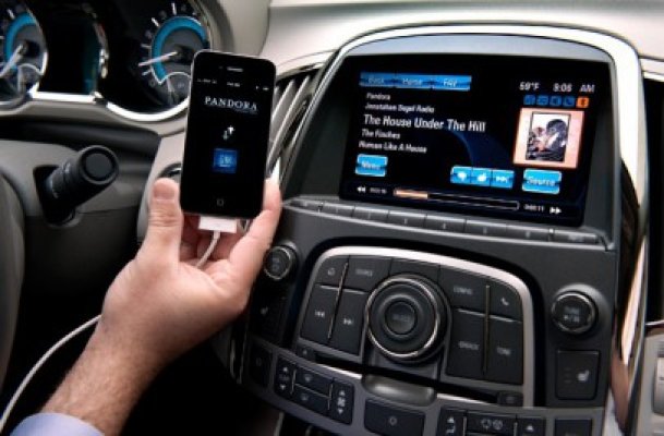 Sistemul Chevrolet MyLink, premiat la SMARTBEST
